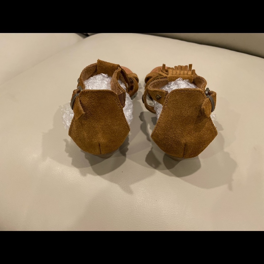 🤎 Minnetonka Suede Sandals🤎 NWOT🤎 - Picture 7 of 8